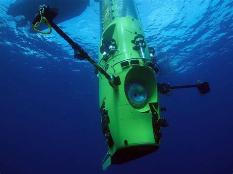 deepsea challenger photos.